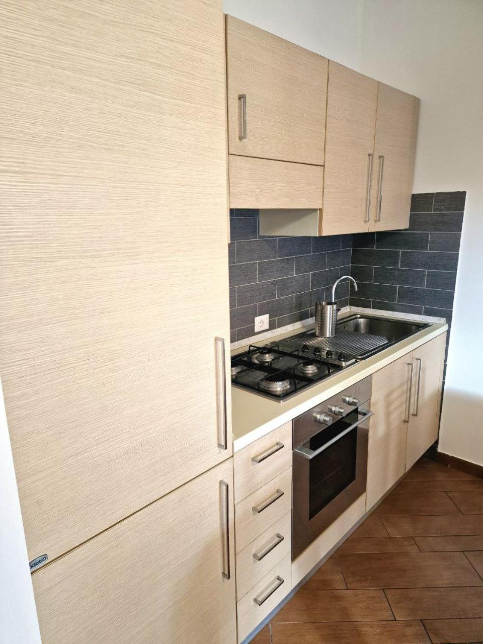Domus Livio, 7 Min Fco Airport, Free Wifi, Garden Apartment, 2 Tv Hd Fiumicino Dış mekan fotoğraf