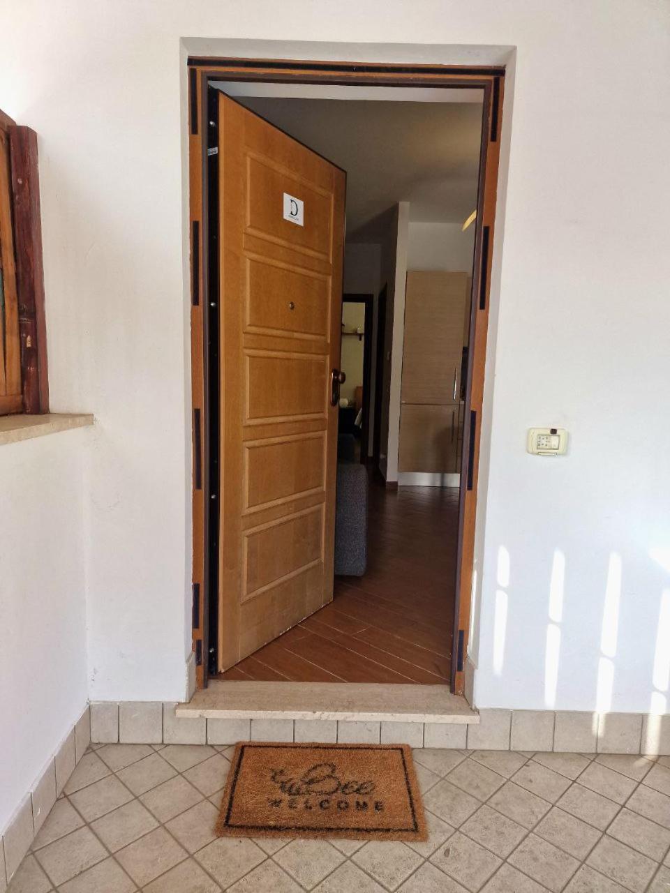 Domus Livio, 7 Min Fco Airport, Free Wifi, Garden Apartment, 2 Tv Hd Fiumicino Dış mekan fotoğraf