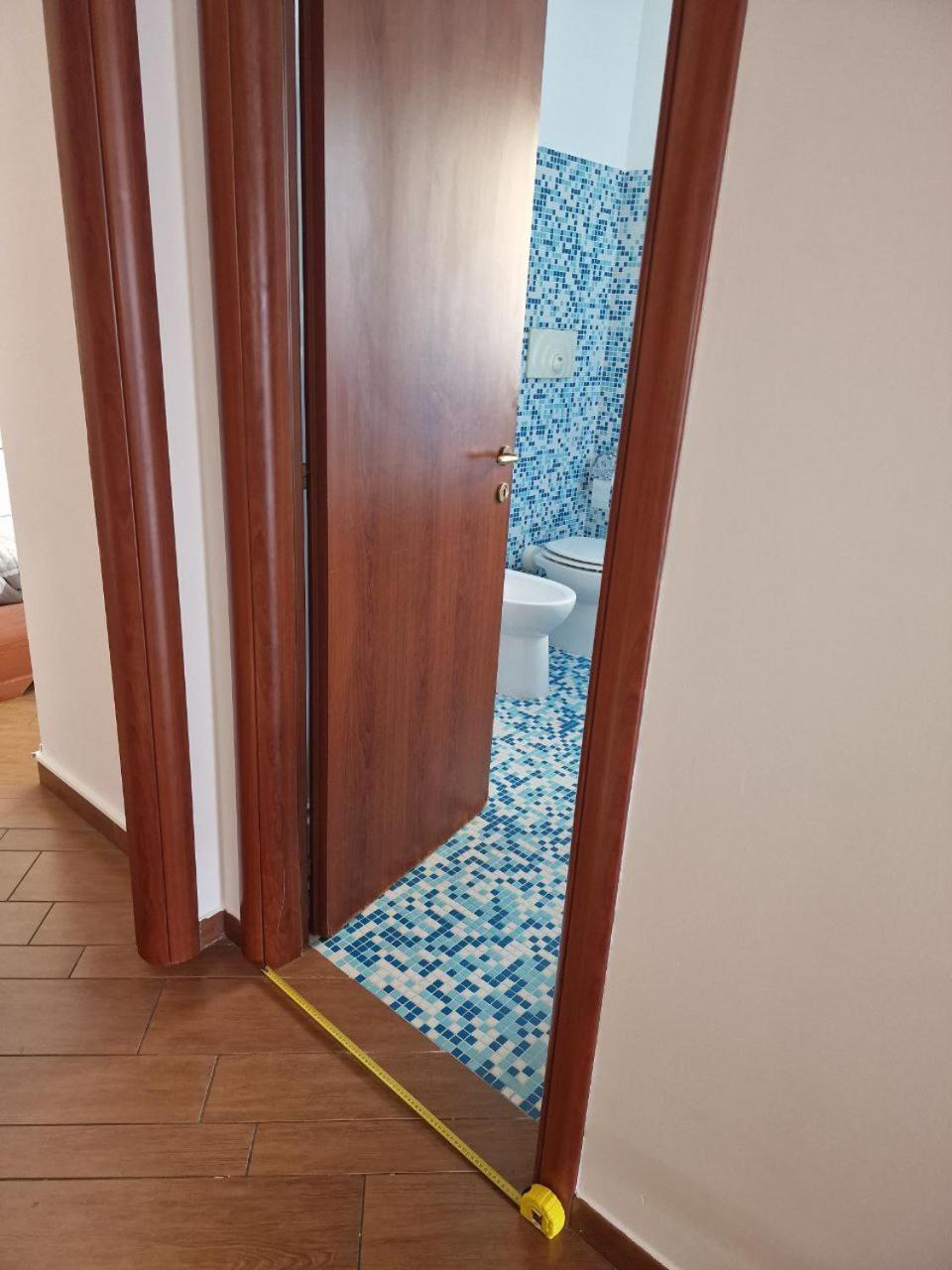 Domus Livio, 7 Min Fco Airport, Free Wifi, Garden Apartment, 2 Tv Hd Fiumicino Dış mekan fotoğraf